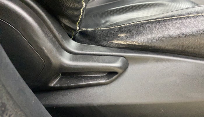 2020 Tata NEXON XM PETROL, Petrol, Manual, 1,45,444 km, Driver Side Adjustment Panel