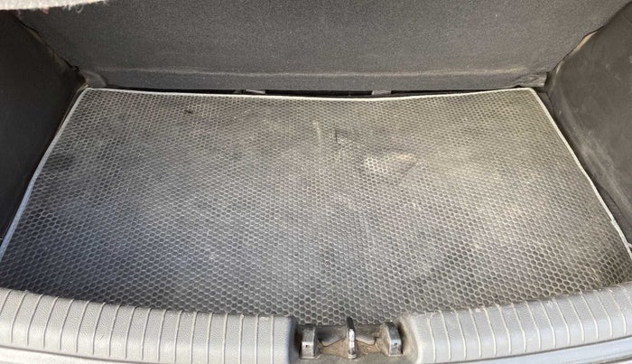 2014 Hyundai Grand i10 SPORTZ 1.2 KAPPA VTVT, Petrol, Manual, 84,483 km, Boot Inside