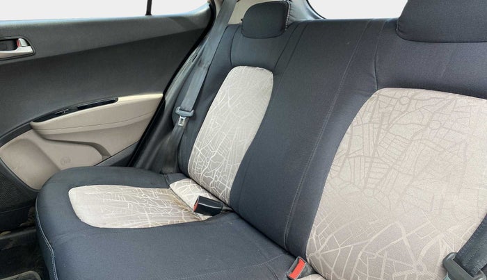 2014 Hyundai Grand i10 SPORTZ 1.2 KAPPA VTVT, Petrol, Manual, 84,483 km, Right Side Rear Door Cabin