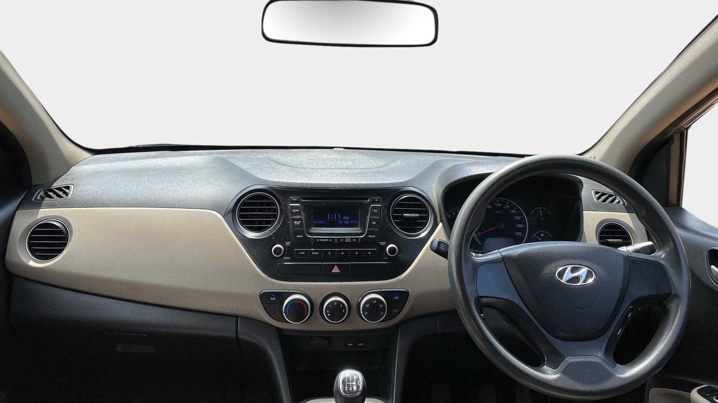 2014 Hyundai Grand i10 SPORTZ 1.2 KAPPA VTVT, Petrol, Manual, 84,483 km, Dashboard
