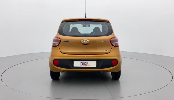 2017 Hyundai Grand i10 SPORTZ 1.2 KAPPA VTVT, Petrol, Manual, 25,247 km, Back/Rear