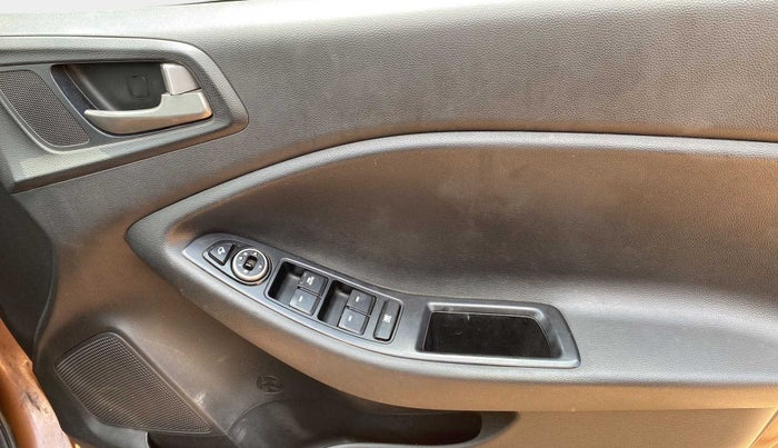 2015 Hyundai i20 Active 1.2 SX, Petrol, Manual, 55,648 km, Driver Side Door Panels Control