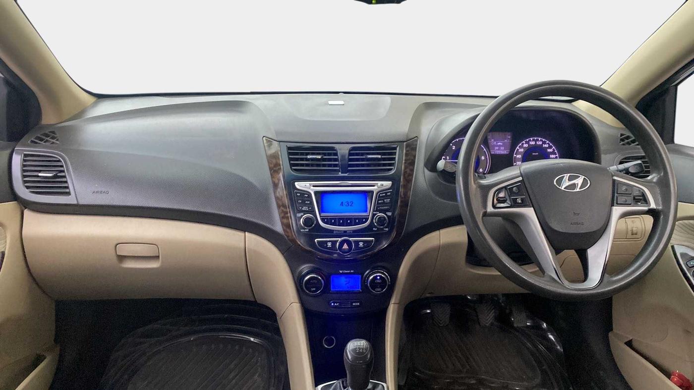 2013 Hyundai Verna FLUIDIC 1.6 CRDI SX, Diesel, Manual, 1,22,604 km, Dashboard