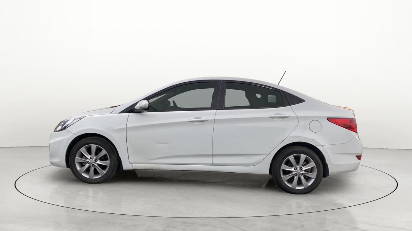 2013 Hyundai Verna FLUIDIC 1.6 CRDI SX, Diesel, Manual, 1,22,604 km, Left Side