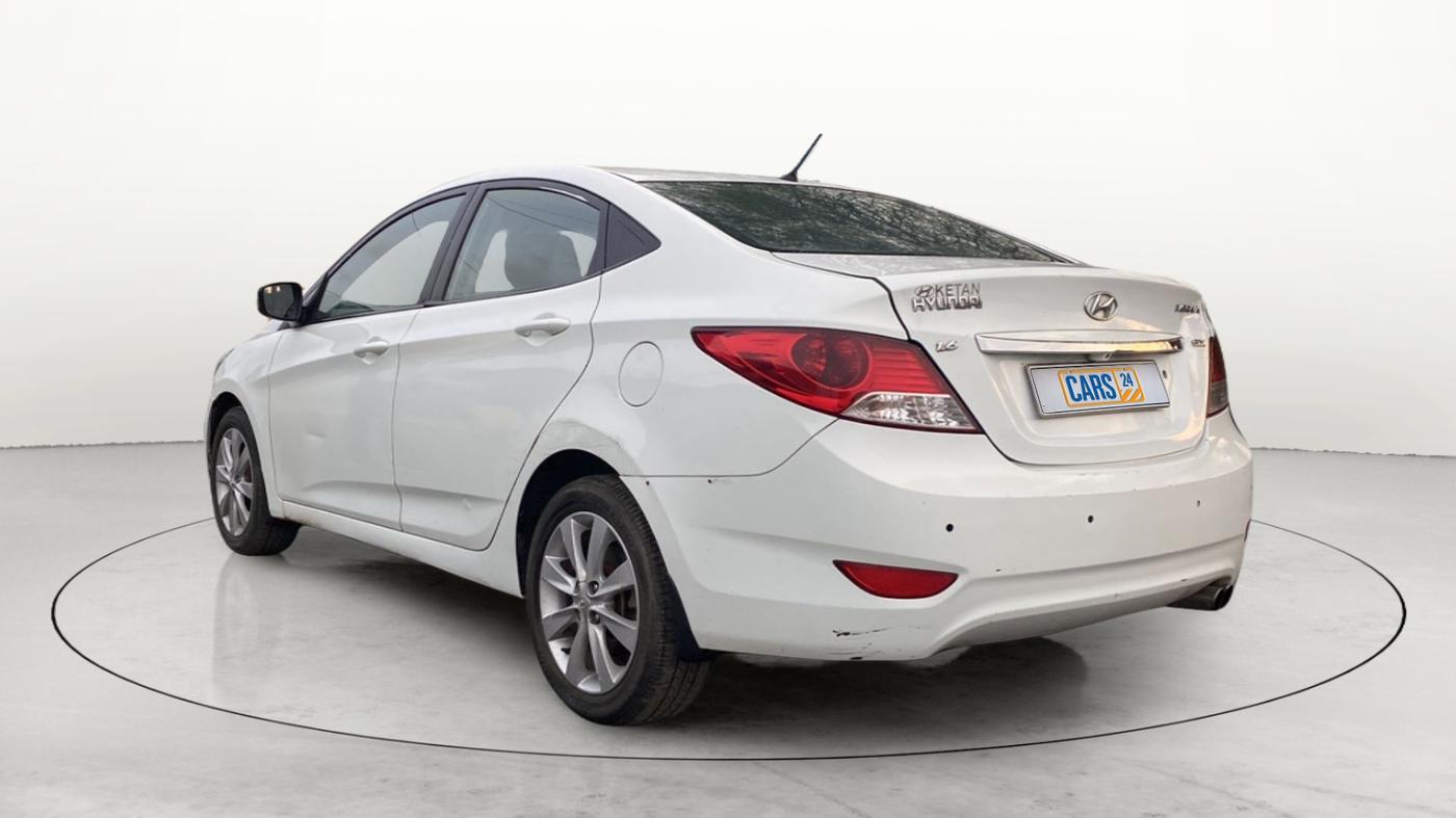 2013 Hyundai Verna FLUIDIC 1.6 CRDI SX, Diesel, Manual, 1,22,604 km, Left Back Diagonal