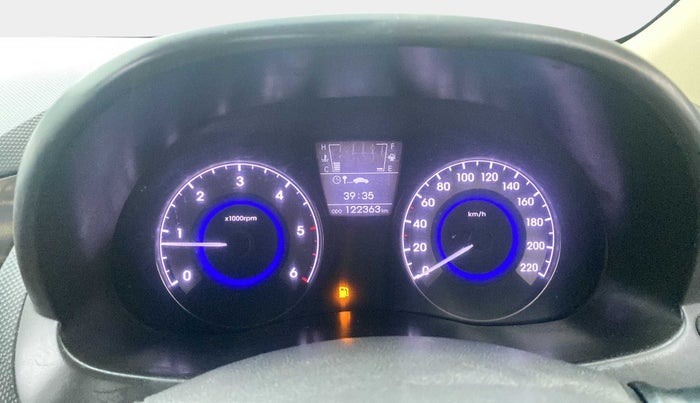2013 Hyundai Verna FLUIDIC 1.6 CRDI SX, Diesel, Manual, 1,22,604 km, Odometer Image