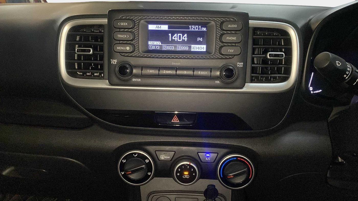 2021 Hyundai VENUE S 1.2, Petrol, Manual, 11,584 km, Air Conditioner