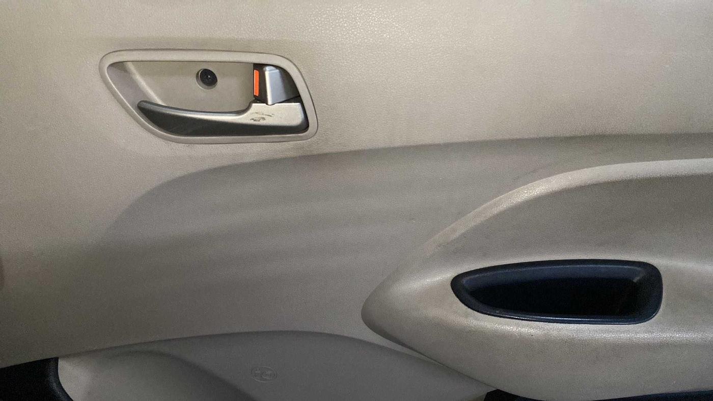 2018 Hyundai NEW SANTRO SPORTZ MT, Petrol, Manual, 12,691 km, Driver Side Door Panels Control