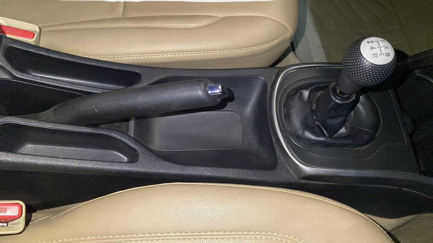 2015 Honda City 1.5L I-VTEC SV, Petrol, Manual, 68,382 km, Gear Lever