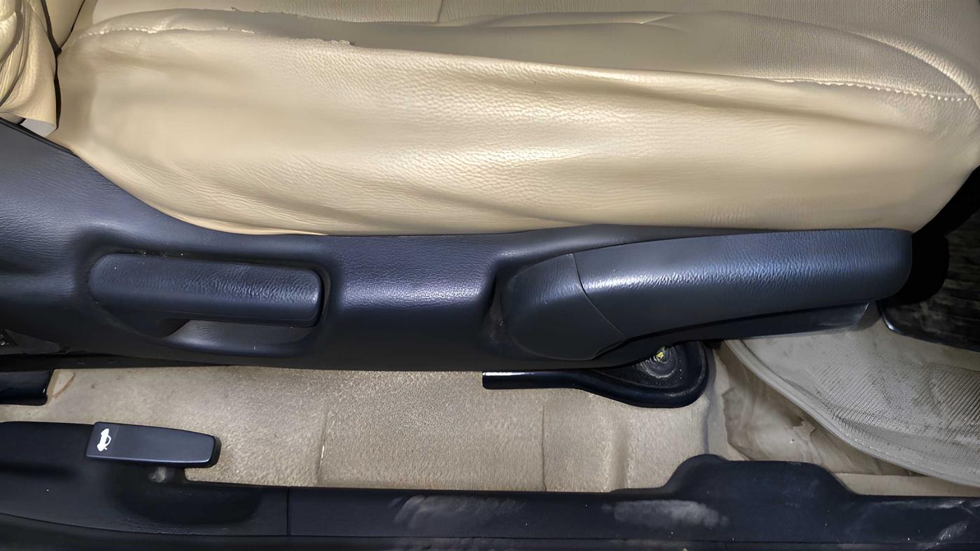 2015 Honda City 1.5L I-VTEC SV, Petrol, Manual, 68,382 km, Driver Side Adjustment Panel