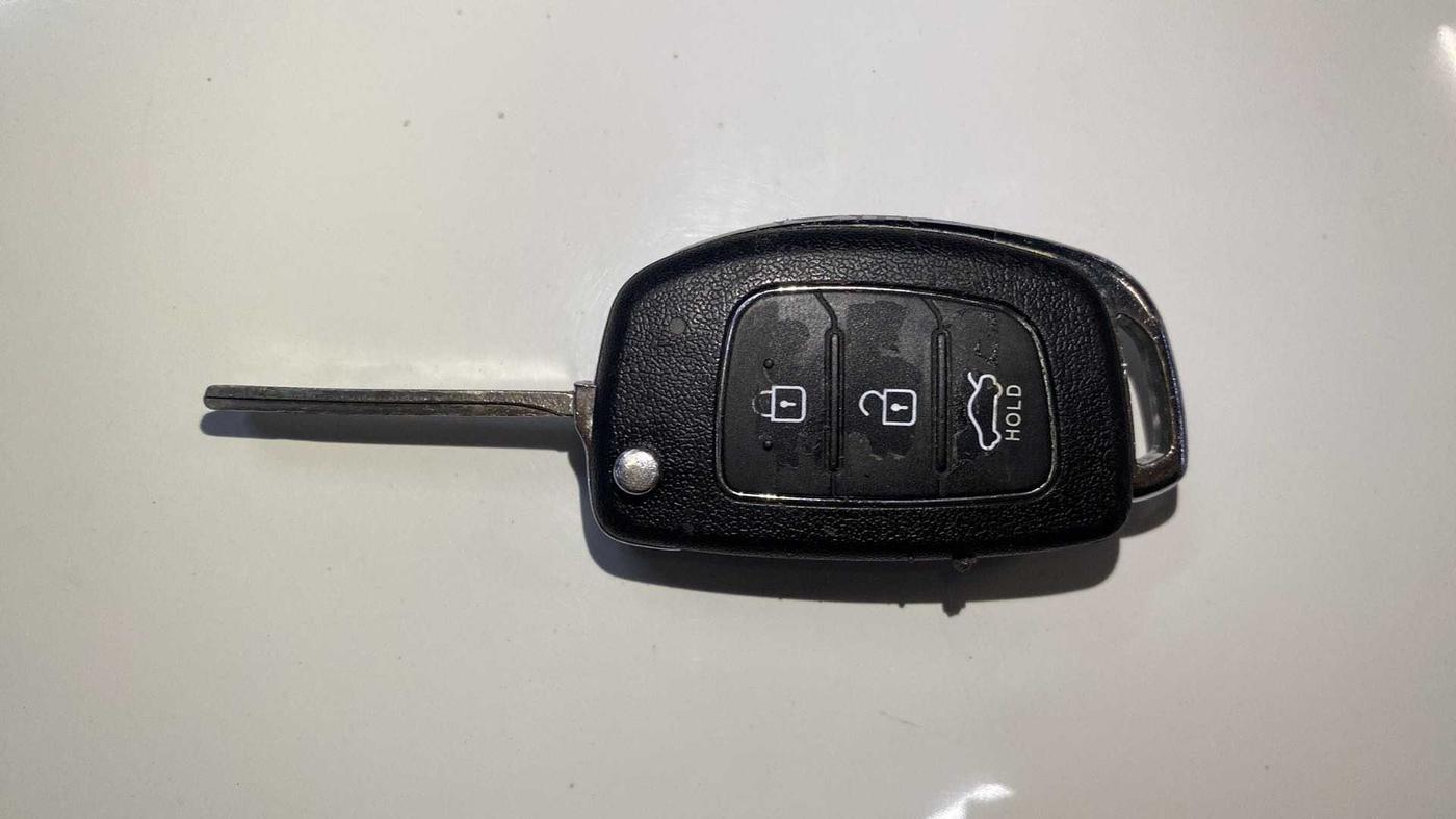 2013 Hyundai Verna FLUIDIC 1.6 VTVT SX, Petrol, Manual, 40,249 km, Key Close Up