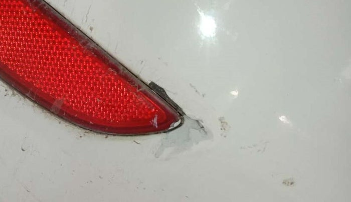 2013 Hyundai Verna FLUIDIC 1.6 VTVT SX, Petrol, Manual, 40,249 km, Rear bumper - Paint is slightly damaged