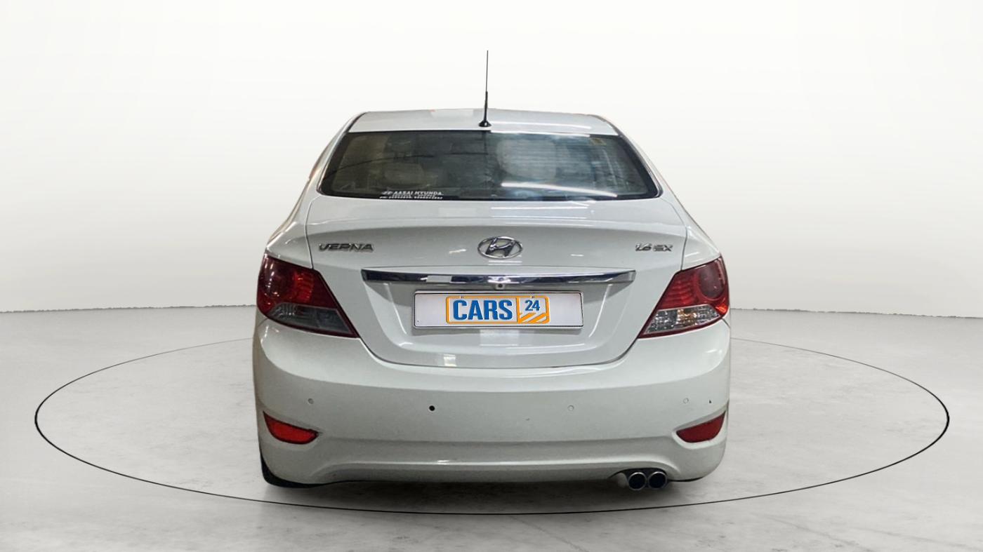 2013 Hyundai Verna FLUIDIC 1.6 VTVT SX, Petrol, Manual, 40,249 km, Back/Rear
