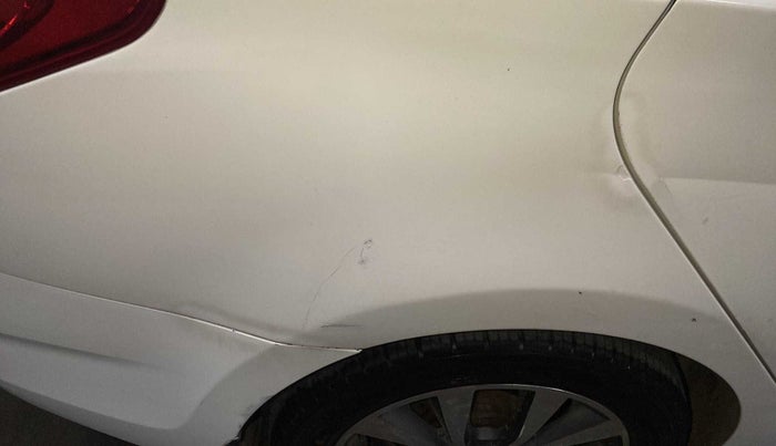 2013 Hyundai Verna FLUIDIC 1.6 VTVT SX, Petrol, Manual, 40,249 km, Right quarter panel - Slightly dented