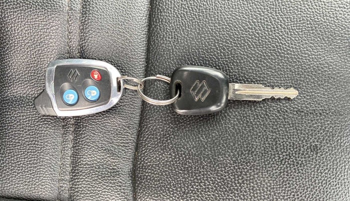 2013 Maruti Alto 800 LXI, Petrol, Manual, 32,823 km, Key Close Up