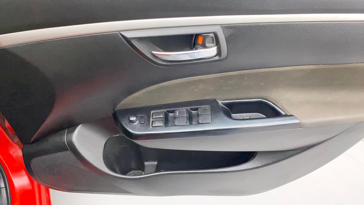 2017 Maruti Swift ZXI, Petrol, Manual, 35,243 km, Driver Side Door Panels Control