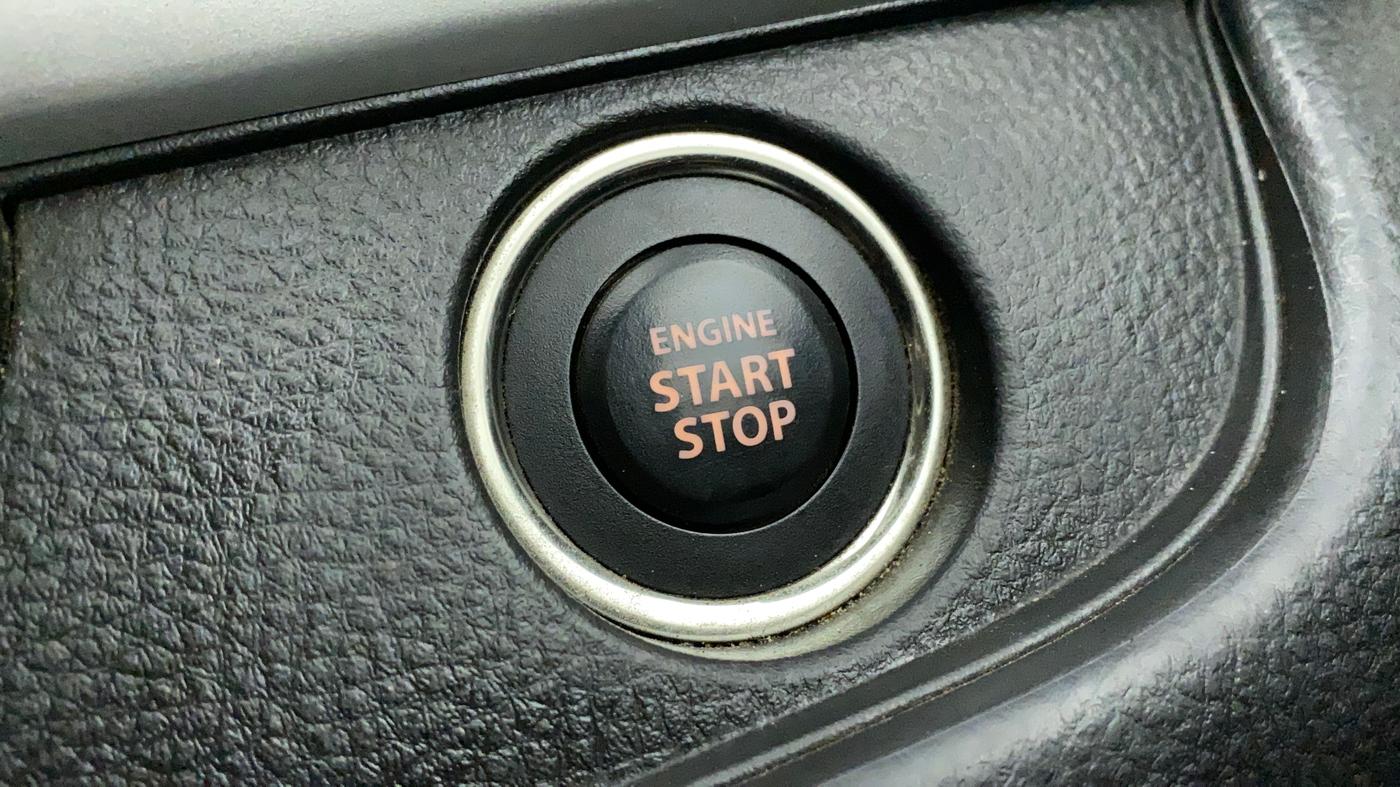 2017 Maruti Swift ZXI, Petrol, Manual, 35,243 km, Keyless Start/ Stop Button
