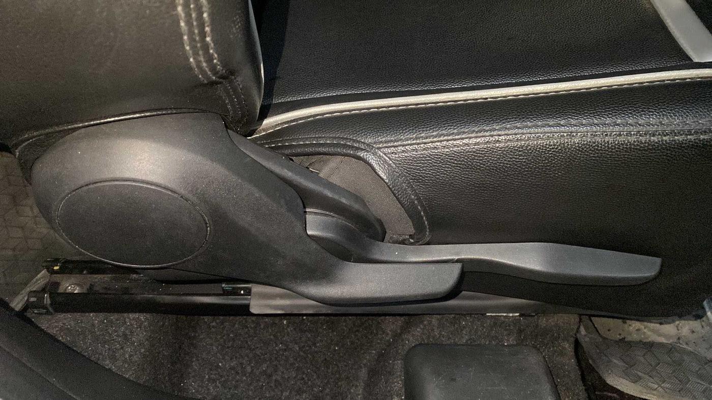 2018 Maruti Swift VXI, Petrol, Manual, 69,553 km, Driver Side Adjustment Panel