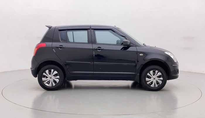 2011 Maruti Swift VXI, Petrol, Manual, 46,387 km, Right Side View