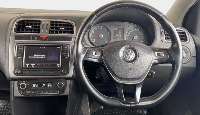 2017 Volkswagen Polo HIGHLINE PLUS 1.2(16 ALLOY, Petrol, Manual, 58,347 km, Steering Wheel Close Up