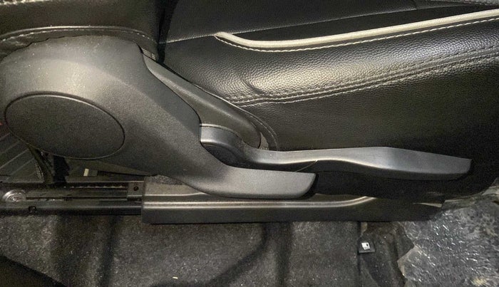 2022 Maruti Celerio ZXI PLUS, Petrol, Manual, 3,602 km, Driver Side Adjustment Panel