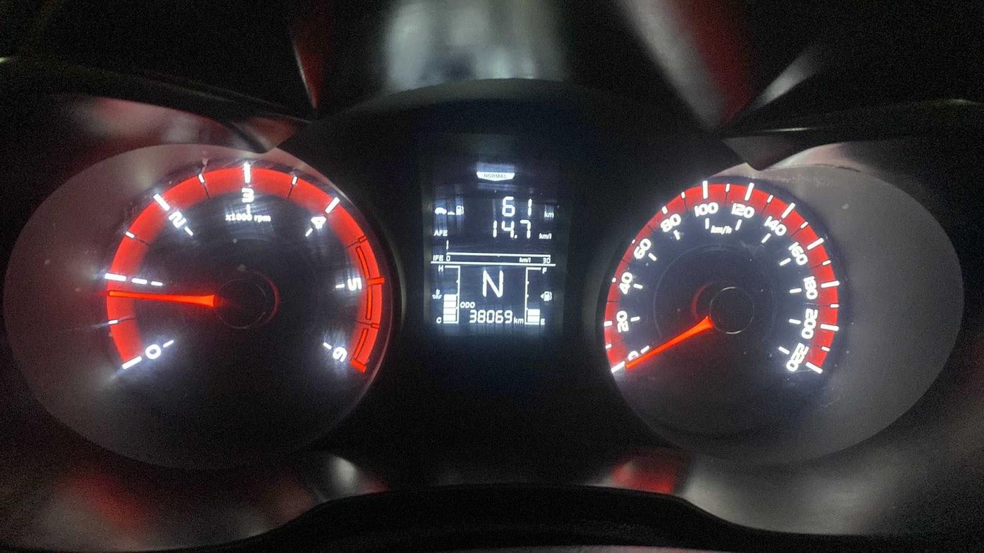 2019 Mahindra XUV300 W6 1.5 DIESEL, Diesel, Manual, 38,035 km, Odometer Image