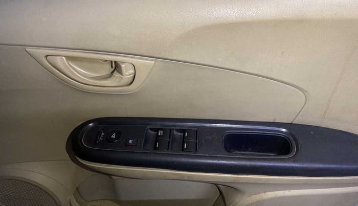 2016 Honda Amaze 1.2L I-VTEC S AT, Petrol, Automatic, 75,172 km, Driver Side Door Panels Control