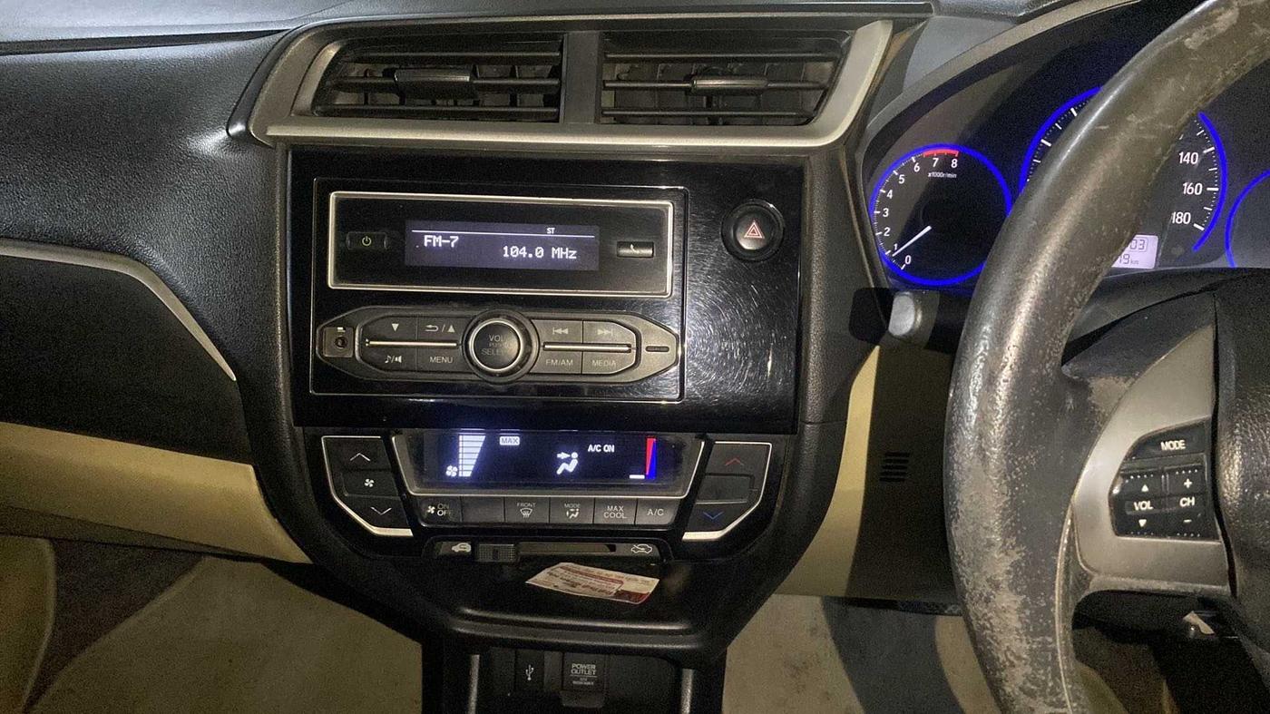 2016 Honda Amaze 1.2L I-VTEC S AT, Petrol, Automatic, 75,172 km, Infotainment System