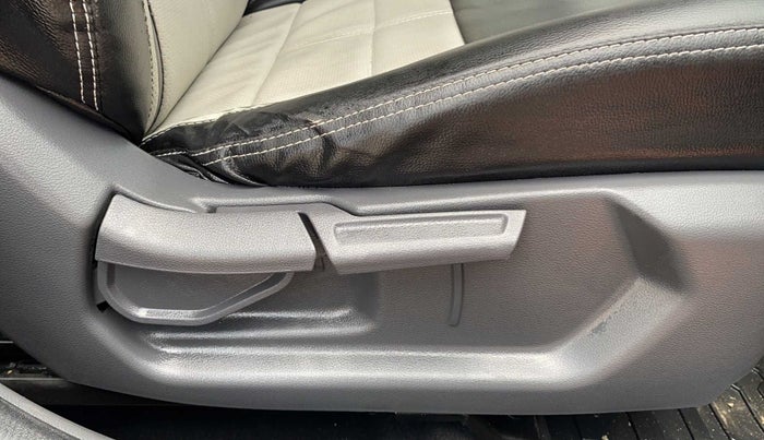 2021 Hyundai GRAND I10 NIOS SPORTZ AMT 1.2 KAPPA VTVT, Petrol, Automatic, 6,611 km, Driver Side Adjustment Panel