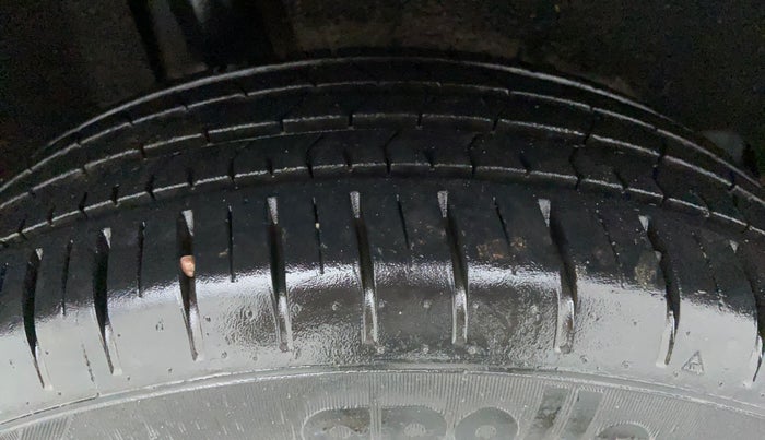 2019 Maruti Baleno ALPHA CVT PETROL 1.2, Petrol, Automatic, 27,580 km, Right Rear Tyre Tread