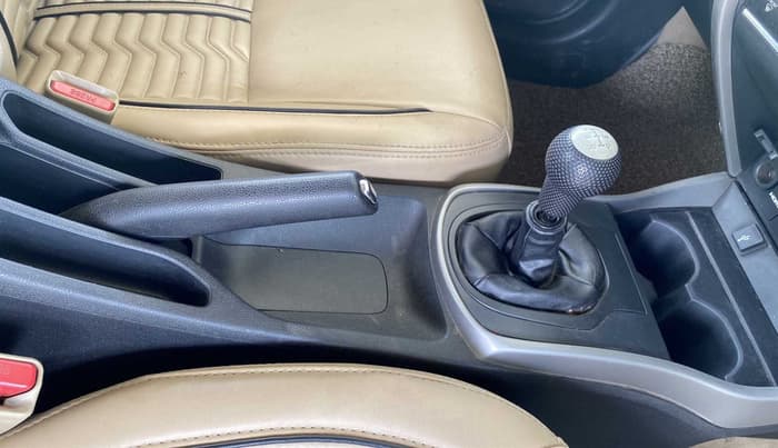 2018 Honda City 1.5L I-VTEC V MT, Petrol, Manual, 49,115 km, Gear Lever