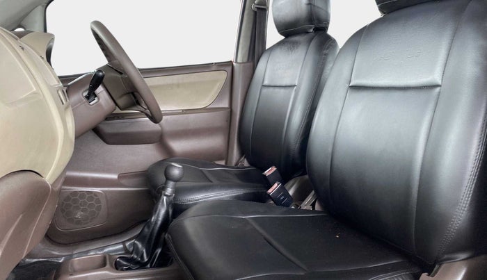 2010 Maruti Zen Estilo LXI, Petrol, Manual, 91,626 km, Right Side Front Door Cabin