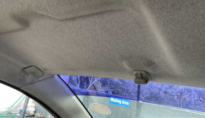 2010 Maruti Zen Estilo LXI, Petrol, Manual, 91,626 km, Ceiling - Sun visor missing