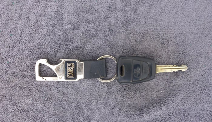 2018 Hyundai Grand i10 MAGNA 1.2 KAPPA VTVT, Petrol, Manual, 33,105 km, Key Close Up