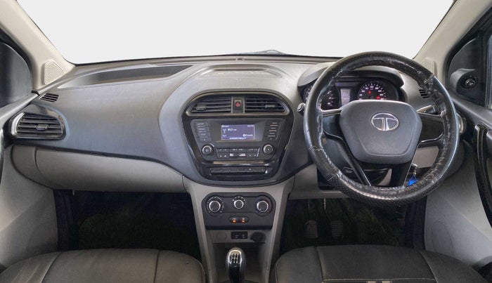 2018 Tata Tiago XT PETROL, Petrol, Manual, 38,331 km, Dashboard
