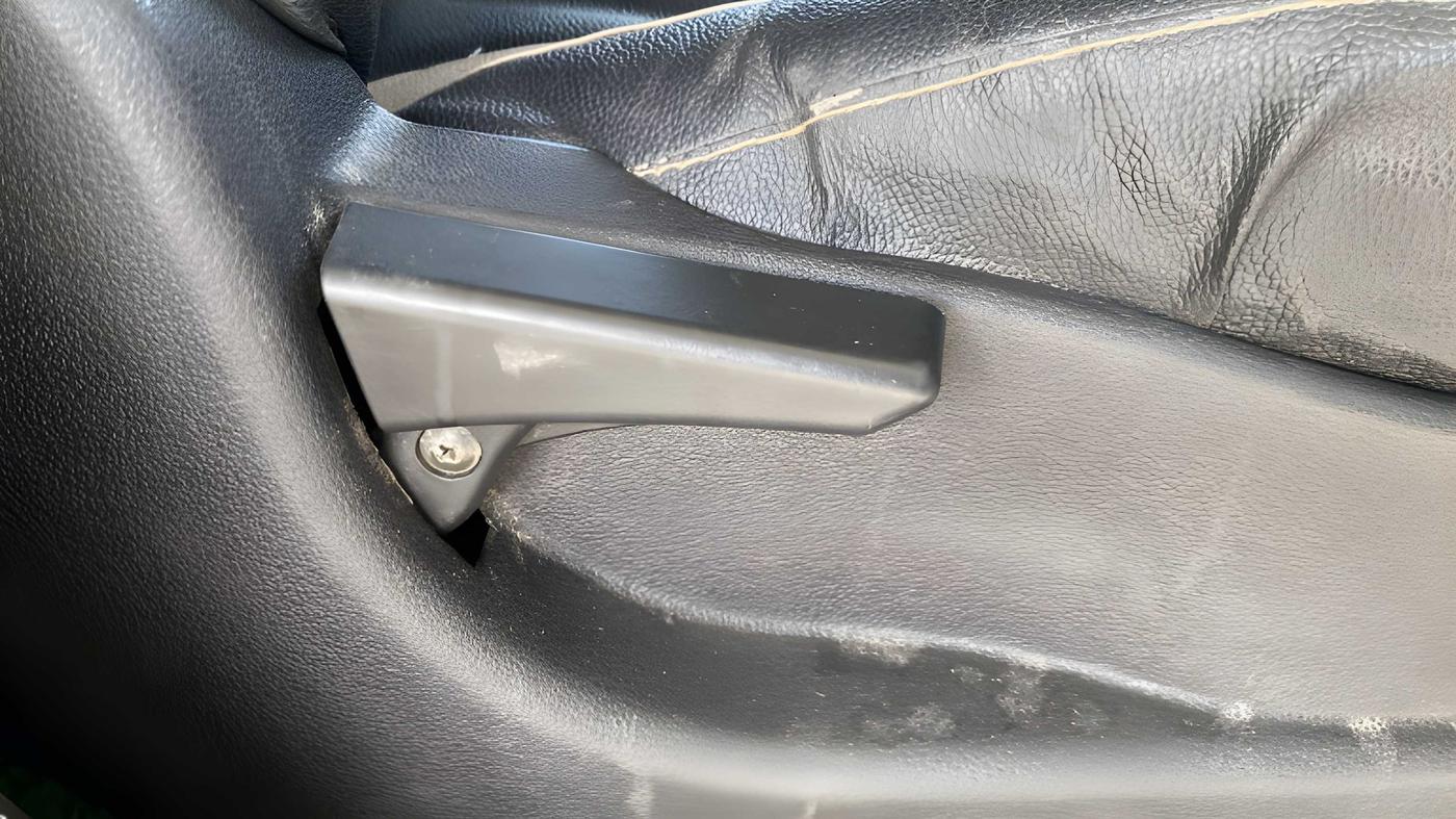 2018 Tata Tiago XT PETROL, Petrol, Manual, 38,331 km, Driver Side Adjustment Panel