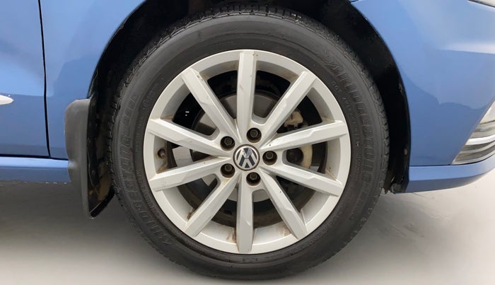 2017 Volkswagen Ameo HIGHLINE PLUS 1.5L AT 16 ALLOY, Diesel, Automatic, 49,028 km, Right Front Wheel