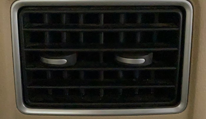 2017 Volkswagen Ameo HIGHLINE PLUS 1.5L AT 16 ALLOY, Diesel, Automatic, 49,028 km, Rear AC Vents