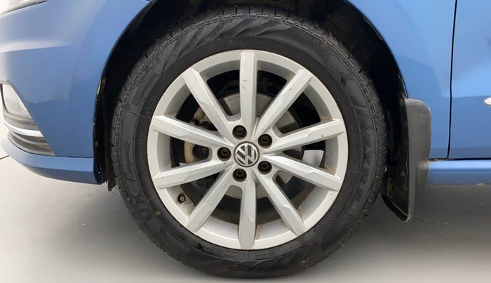 2017 Volkswagen Ameo HIGHLINE PLUS 1.5L AT 16 ALLOY, Diesel, Automatic, 49,028 km, Left Front Wheel