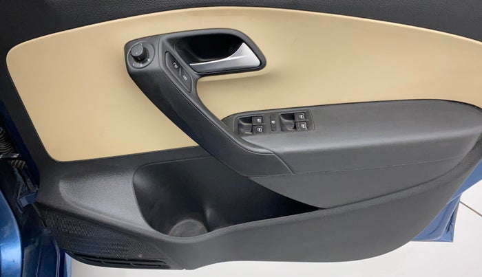 2017 Volkswagen Ameo HIGHLINE PLUS 1.5L AT 16 ALLOY, Diesel, Automatic, 49,028 km, Driver Side Door Panels Control