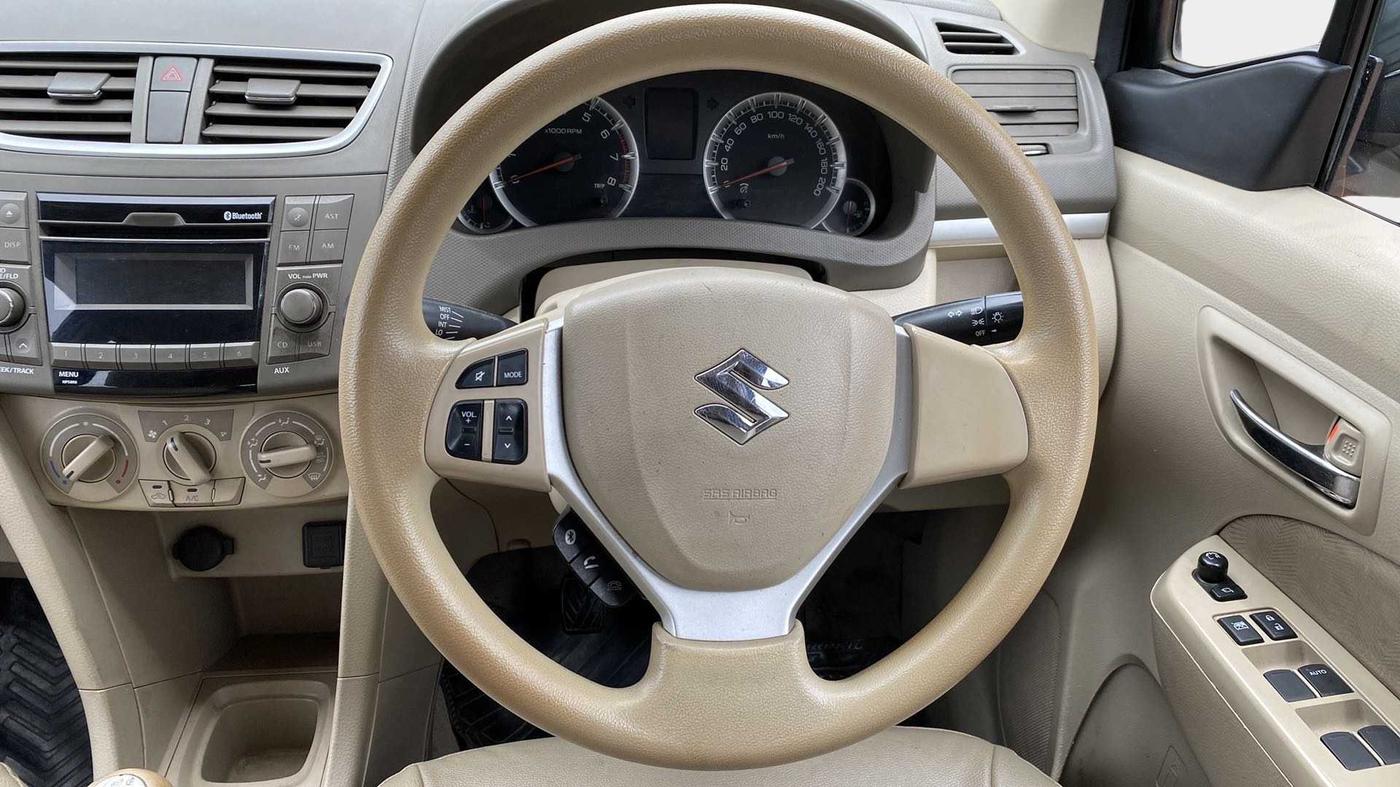 2016 Maruti Ertiga VXI, Petrol, Manual, 60,501 km, Steering Wheel Close Up