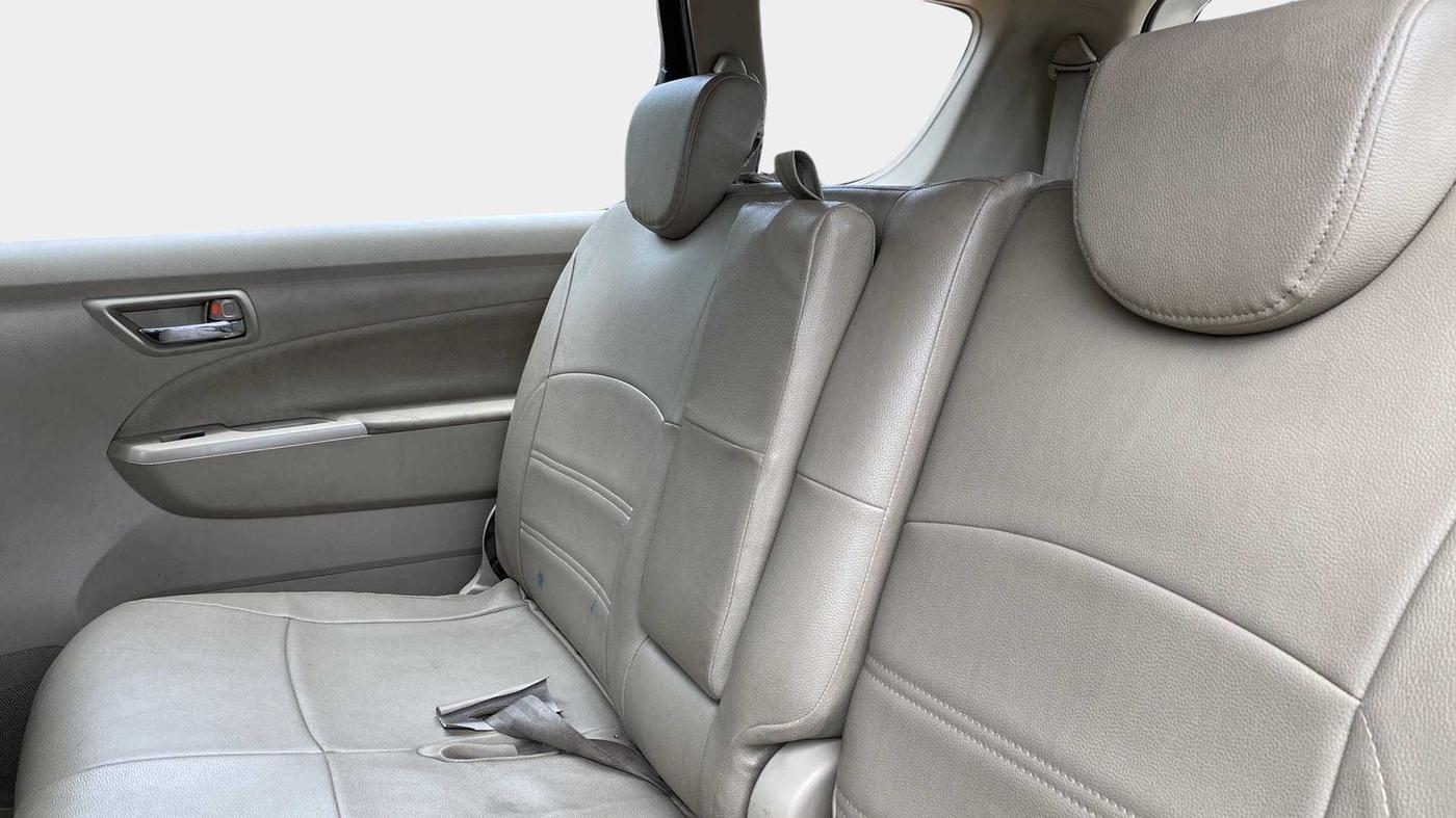 2016 Maruti Ertiga VXI, Petrol, Manual, 60,501 km, Right Side Rear Door Cabin