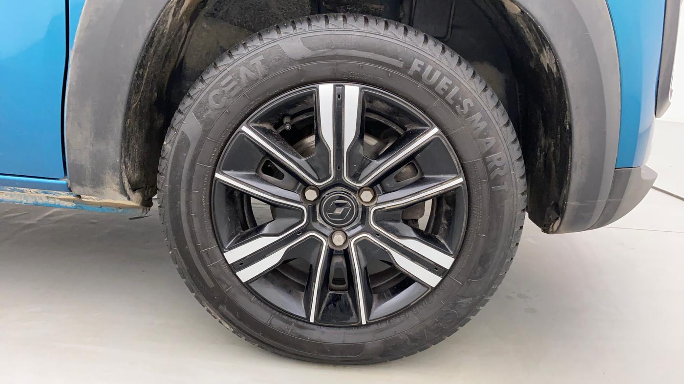 2022 Renault Kwid CLIMBER 1.0 AT, Petrol, Automatic, 9,828 km, Right Front Wheel