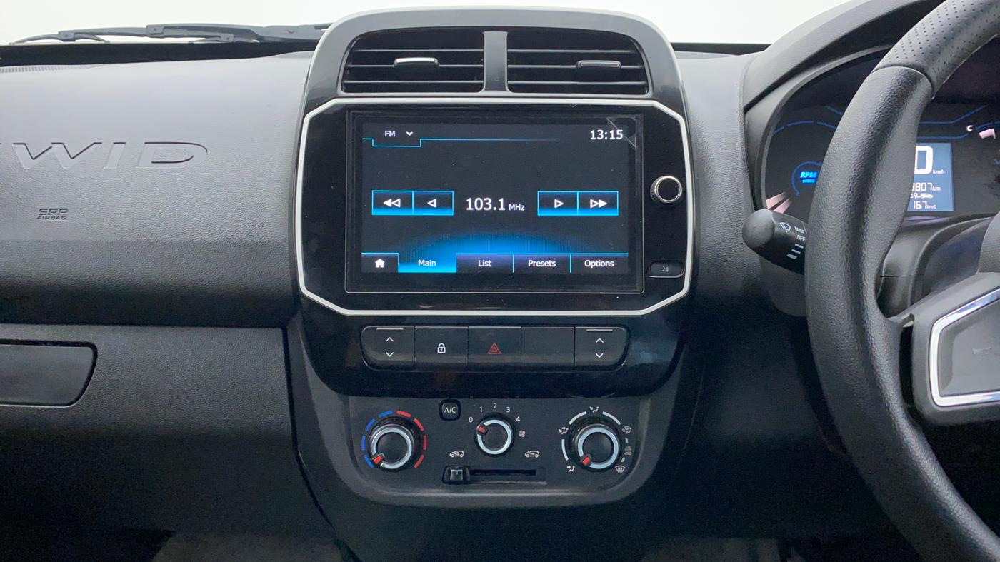 2022 Renault Kwid CLIMBER 1.0 AT, Petrol, Automatic, 9,828 km, Air Conditioner