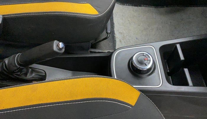 2022 Renault Kwid CLIMBER 1.0 AT, Petrol, Automatic, 9,828 km, Gear Lever