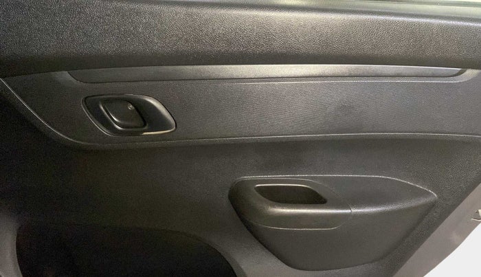 2019 Renault Kwid RXL, Petrol, Manual, 37,478 km, Driver Side Door Panels Control