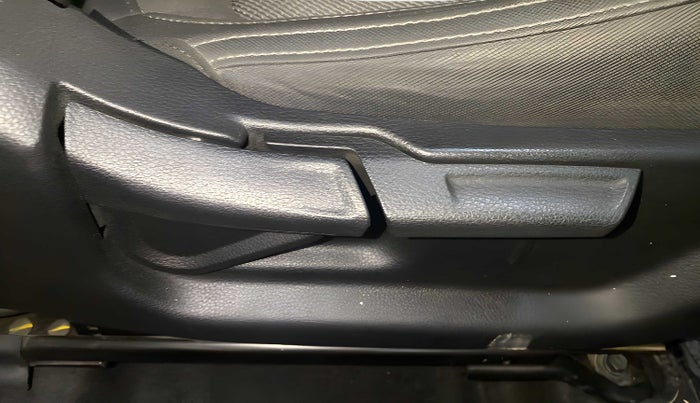 2021 KIA SELTOS HTK 1.5 PETROL, Petrol, Manual, 47,999 km, Driver Side Adjustment Panel