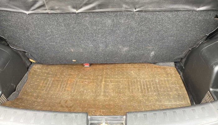 2014 Maruti Swift VXI, Petrol, Manual, 66,174 km, Boot Inside