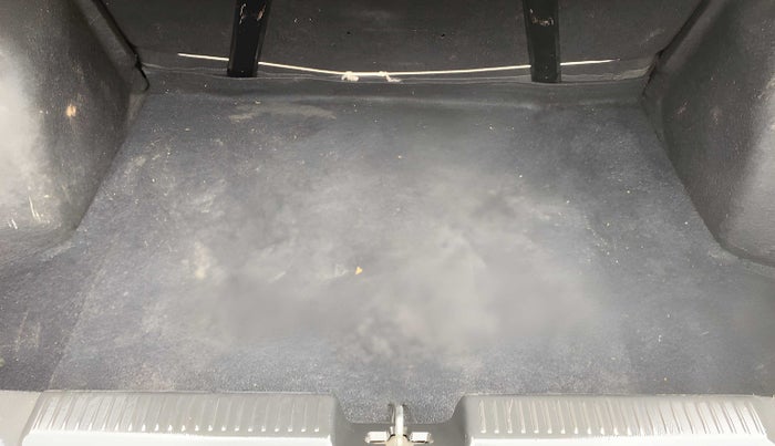 2018 Maruti Dzire VDI, Diesel, Manual, 72,038 km, Boot Inside