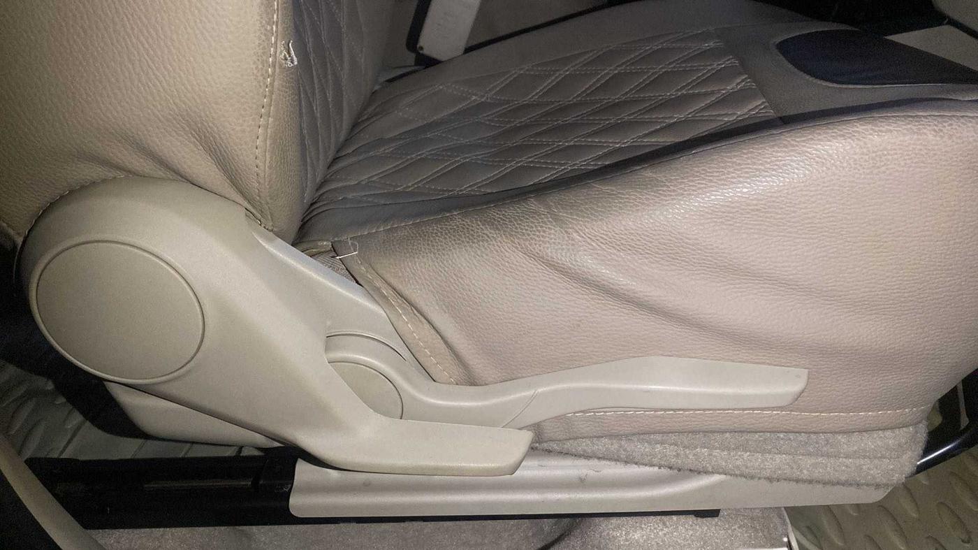 2018 Maruti Dzire VDI AMT, Diesel, Automatic, 47,869 km, Driver Side Adjustment Panel